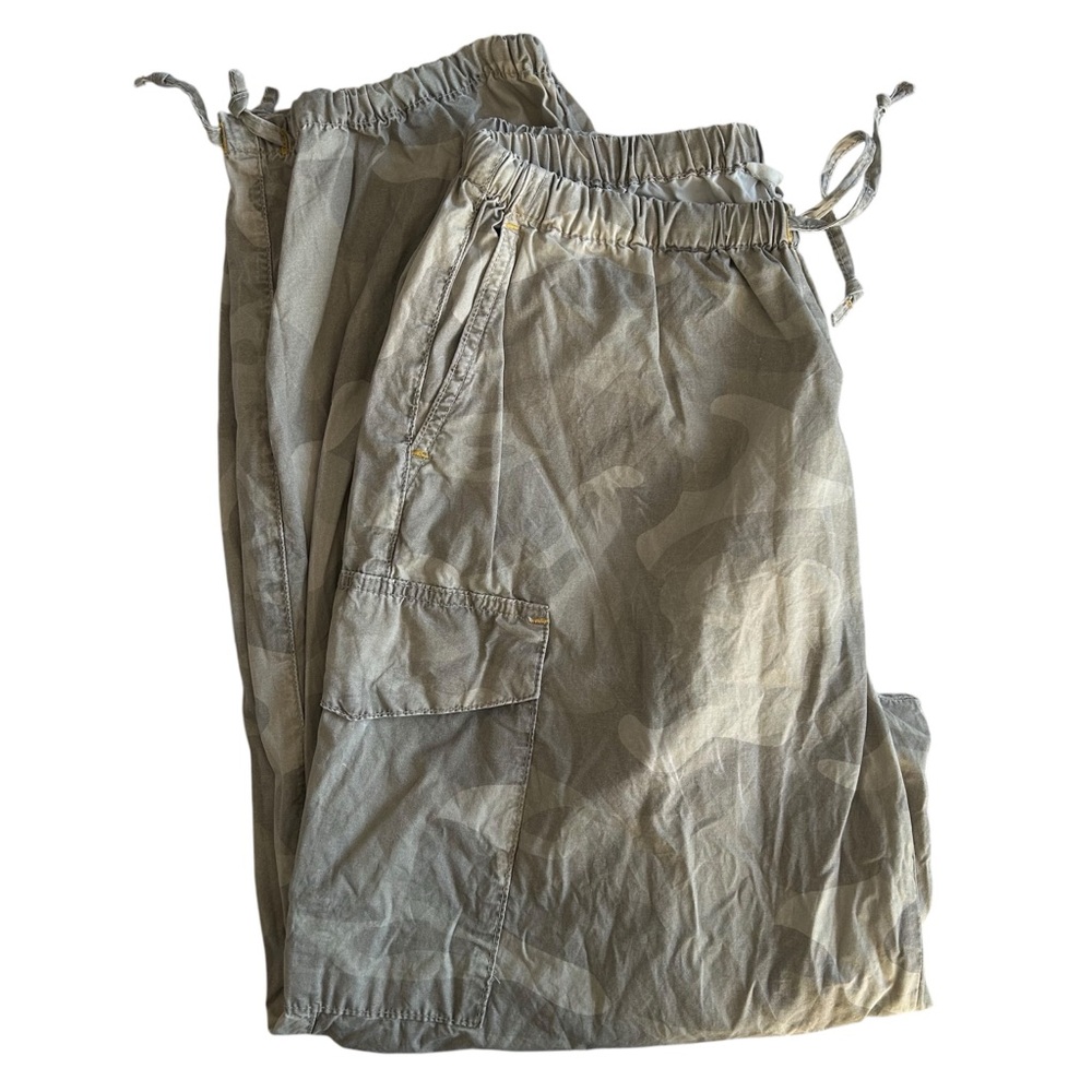 Anthropologie Pilcro Camo Parachute Pants